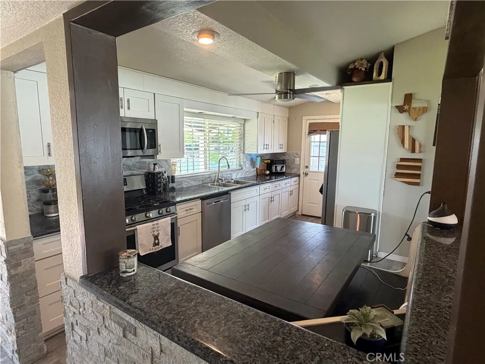 13957 Bora Dr La Mirada, CA 90638