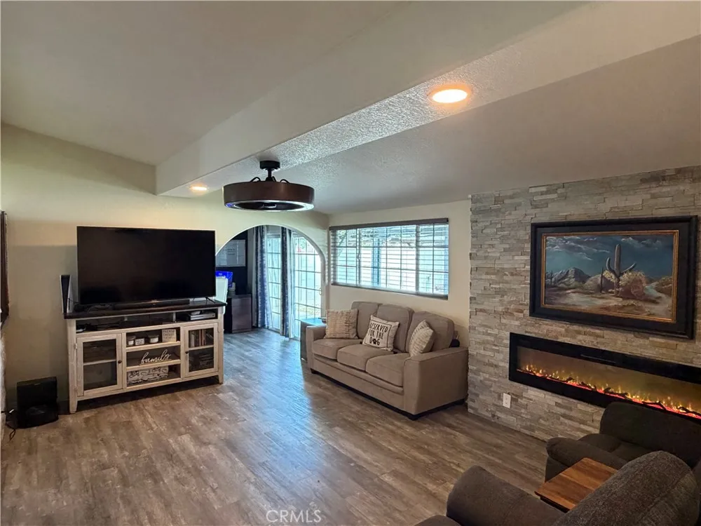 13957 Bora Dr La Mirada, CA 90638