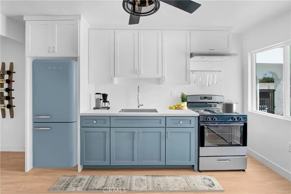 5928 S Hoover Street Los Angeles, CA 90044
