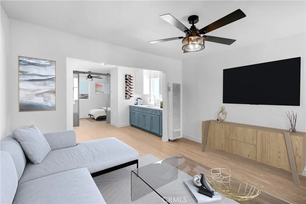5928 S Hoover Street Los Angeles, CA 90044