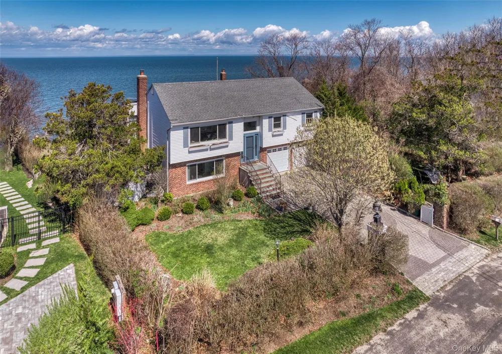 795 Glen Court Cutchogue, NY 11935