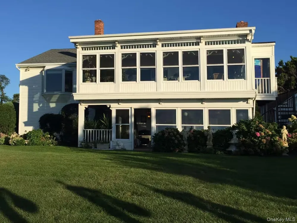 795 Glen Court Cutchogue, NY 11935