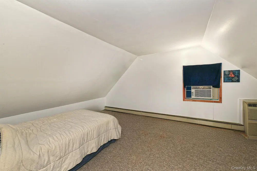 5 Woodcock Lane Levittown, NY 11756