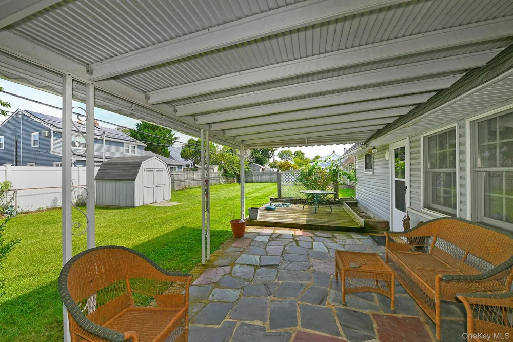 5 Woodcock Lane Levittown, NY 11756