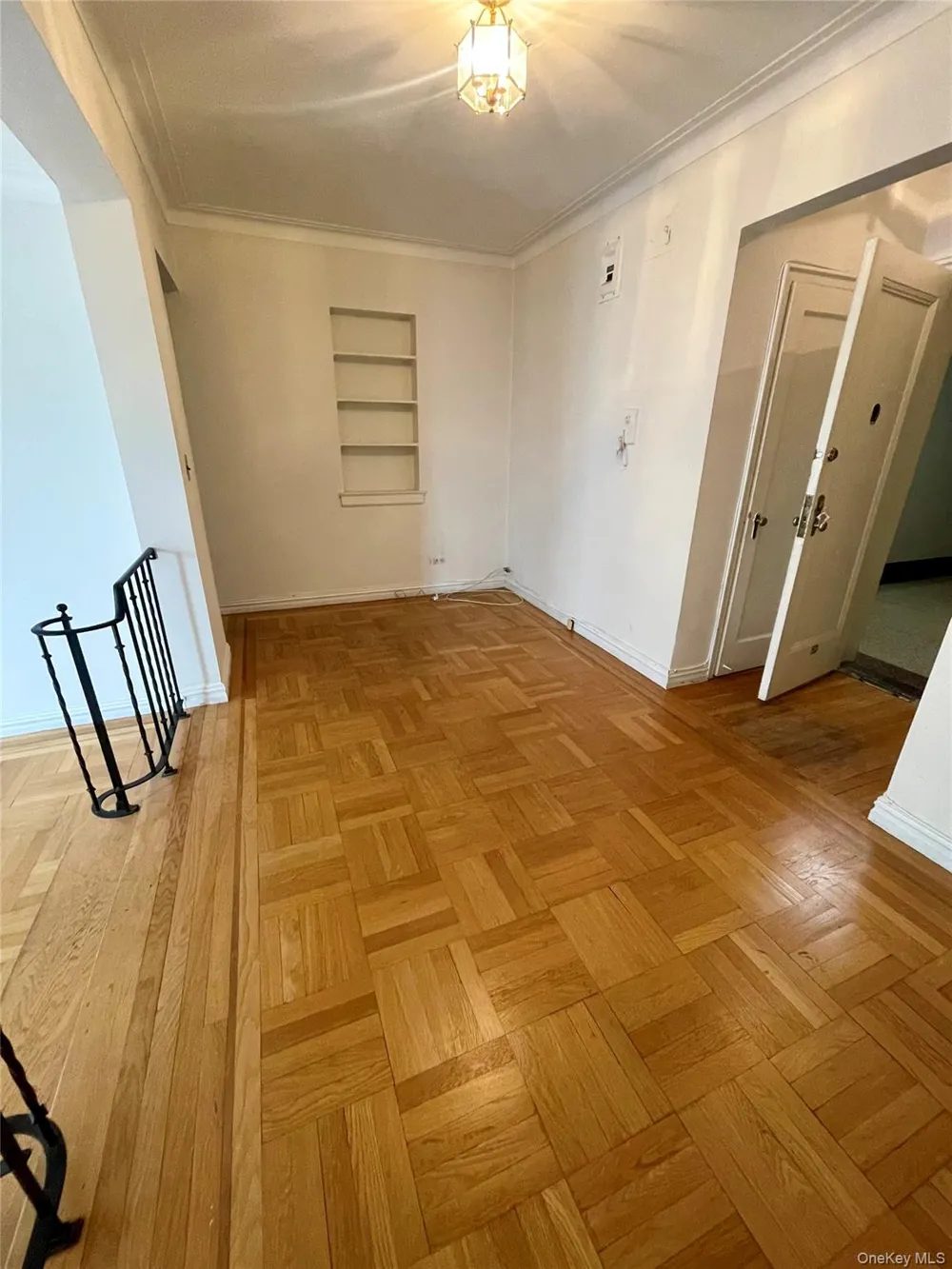 210 Martine Avenue #5D White Plains, NY 10601