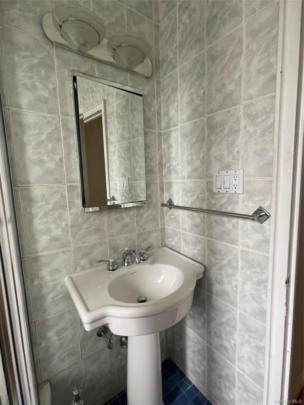 210 Martine Avenue #5D White Plains, NY 10601