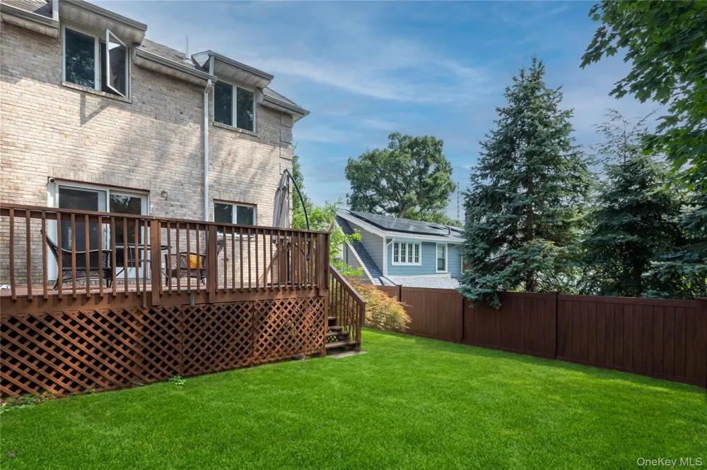 5637 Delafield Avenue Bronx, NY 10471