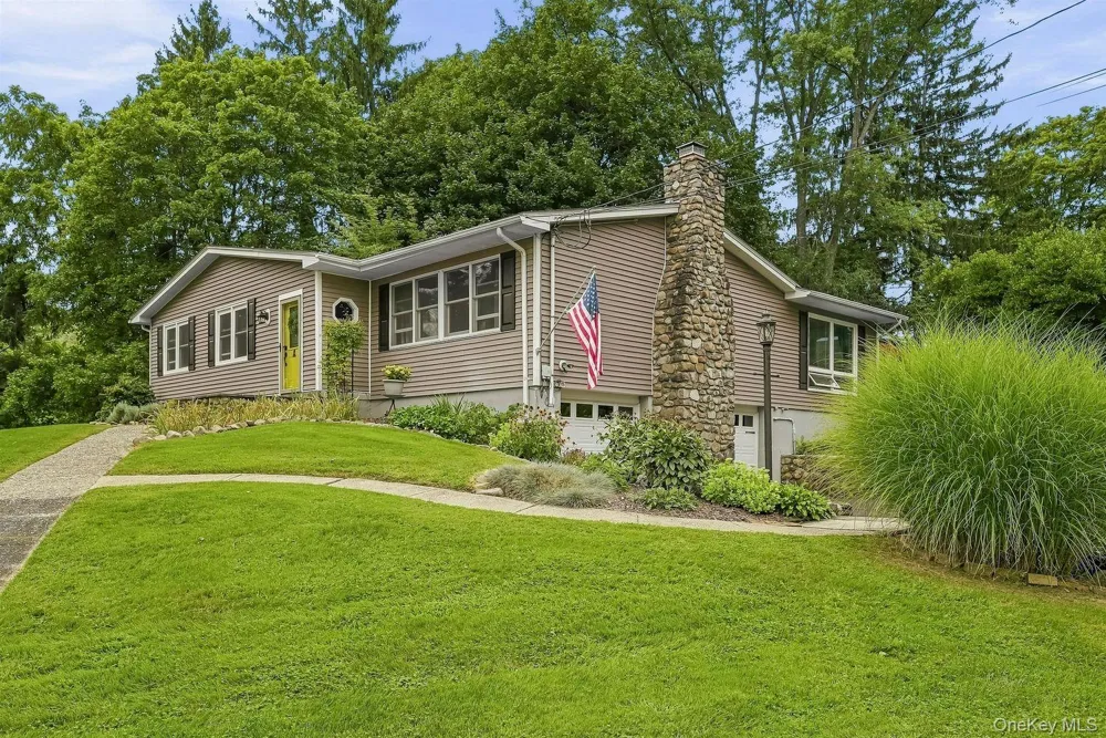 4 Rena Marie Circle Washingtonville, NY 10992