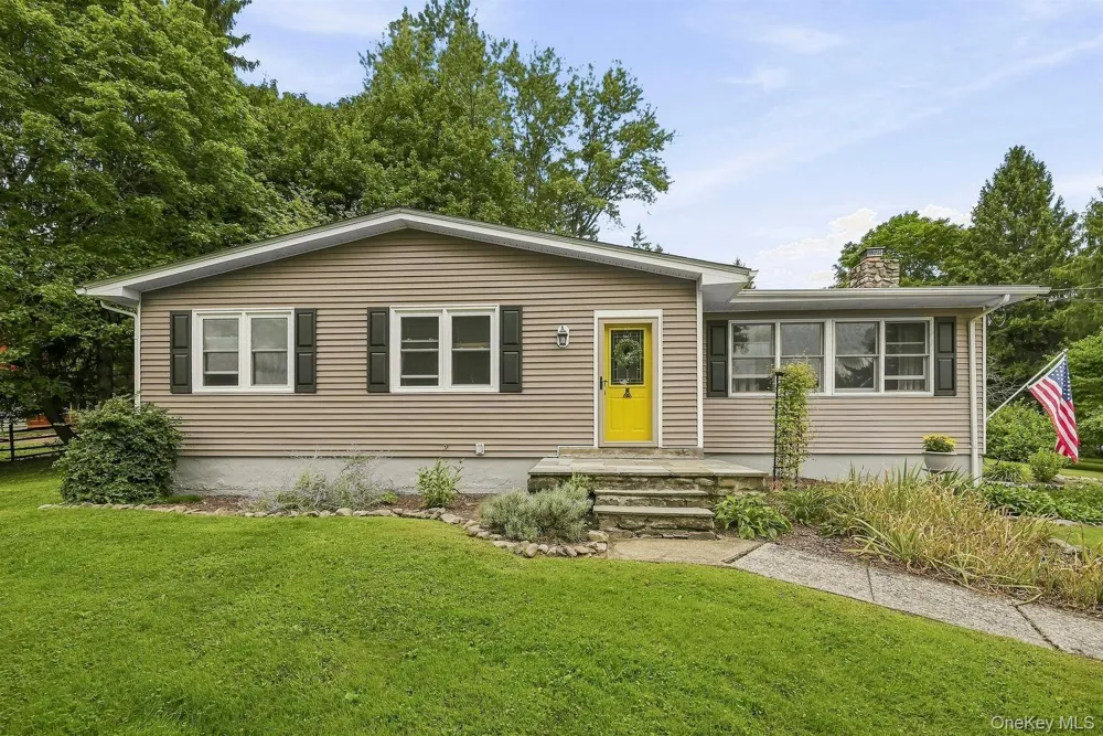 4 Rena Marie Circle Washingtonville, NY 10992