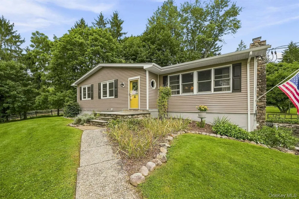 4 Rena Marie Circle Washingtonville, NY 10992