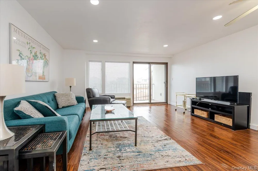 235 W Park Avenue #205 Long Beach, NY 11561