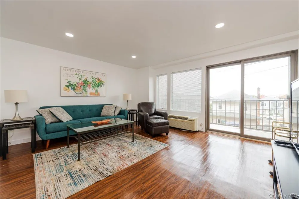 235 W Park Avenue #205 Long Beach, NY 11561