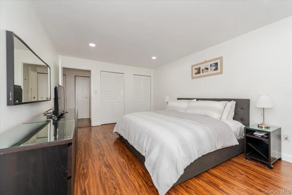 235 W Park Avenue #205 Long Beach, NY 11561