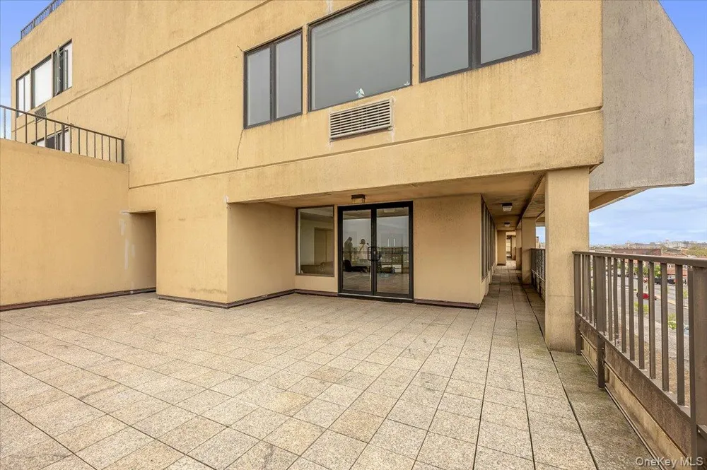 235 W Park Avenue #205 Long Beach, NY 11561
