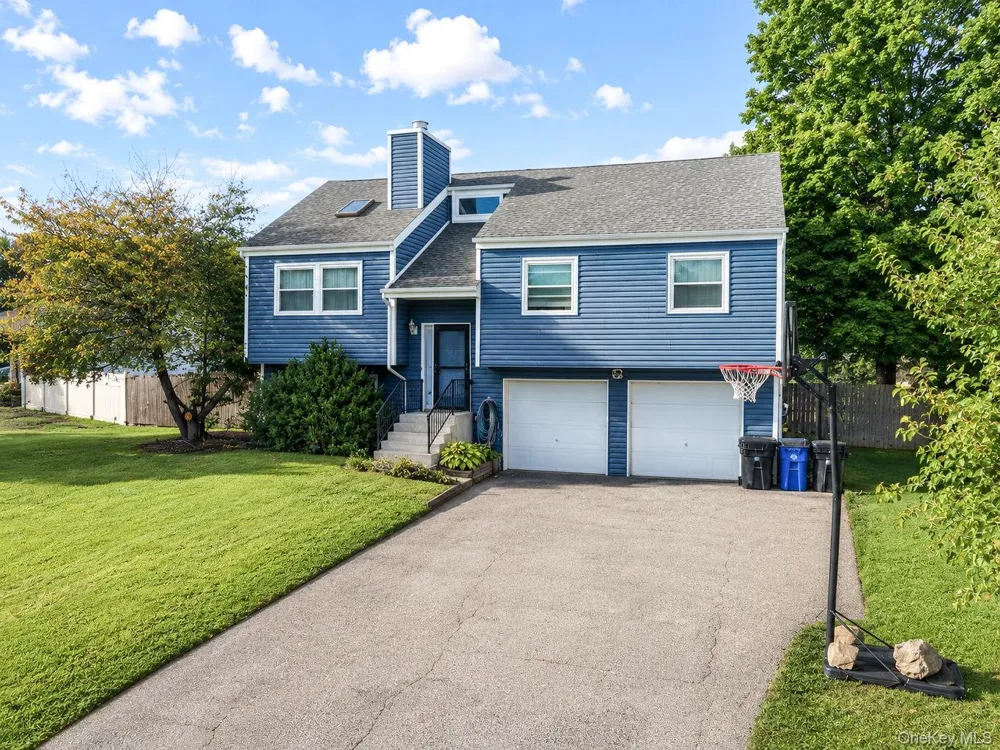 210 Dairy Lane New Windsor, NY 12553