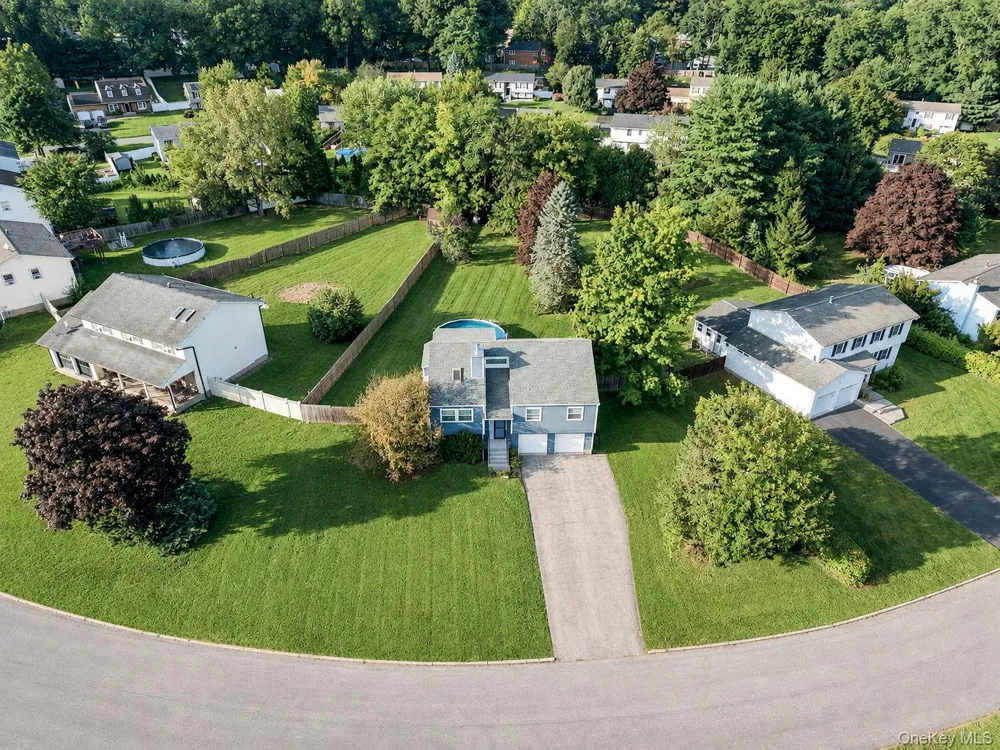 210 Dairy Lane New Windsor, NY 12553