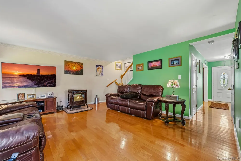 6 E Shore Road Greenwood Lake, NY 10925