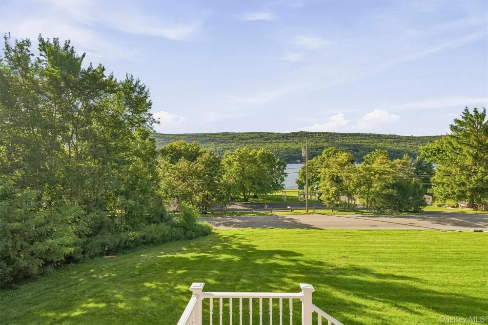 6 E Shore Road Greenwood Lake, NY 10925