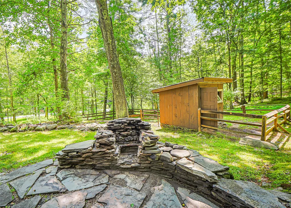 345 Dug Road Accord, NY 12404