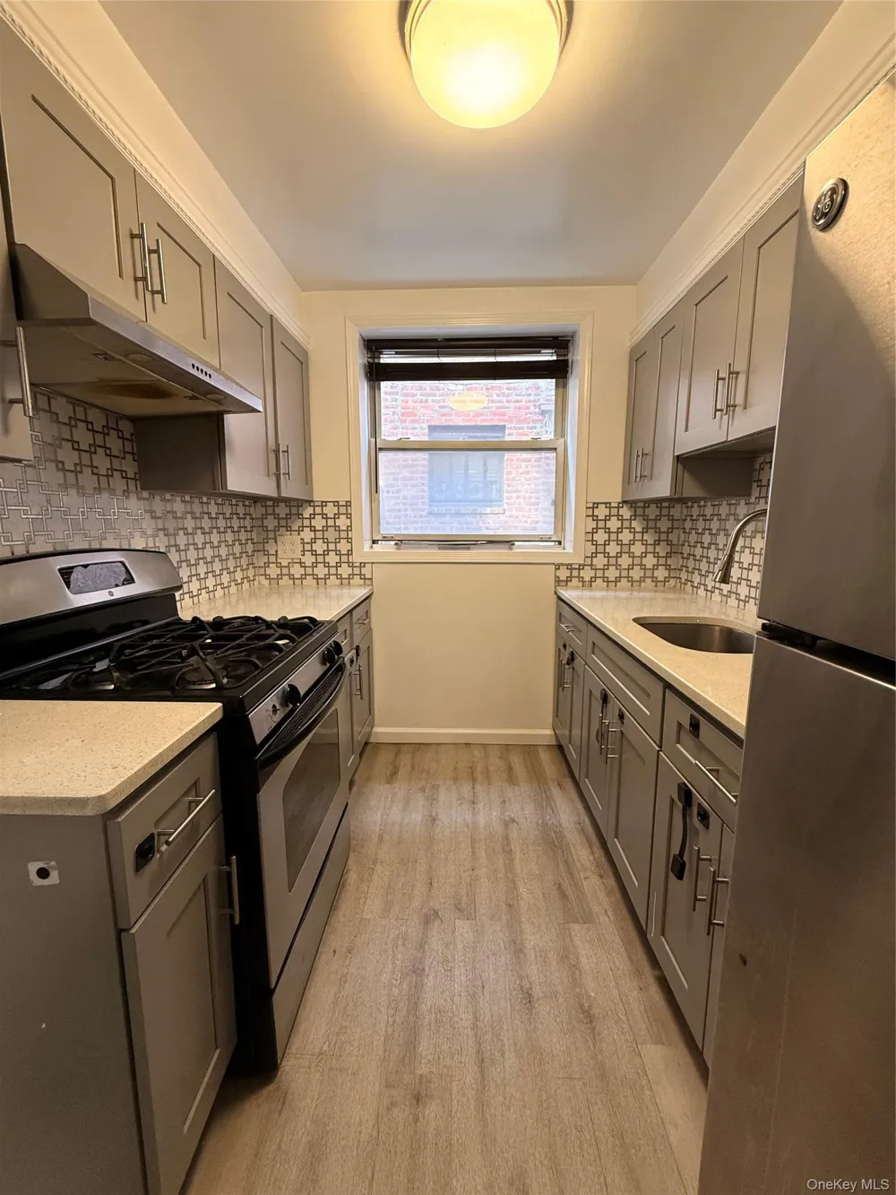 1958 Lurting Avenue Bronx, NY 10461