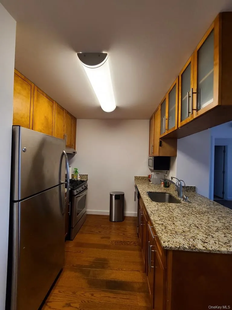 40-28 College Point Boulevard #907 Flushing, NY 11354