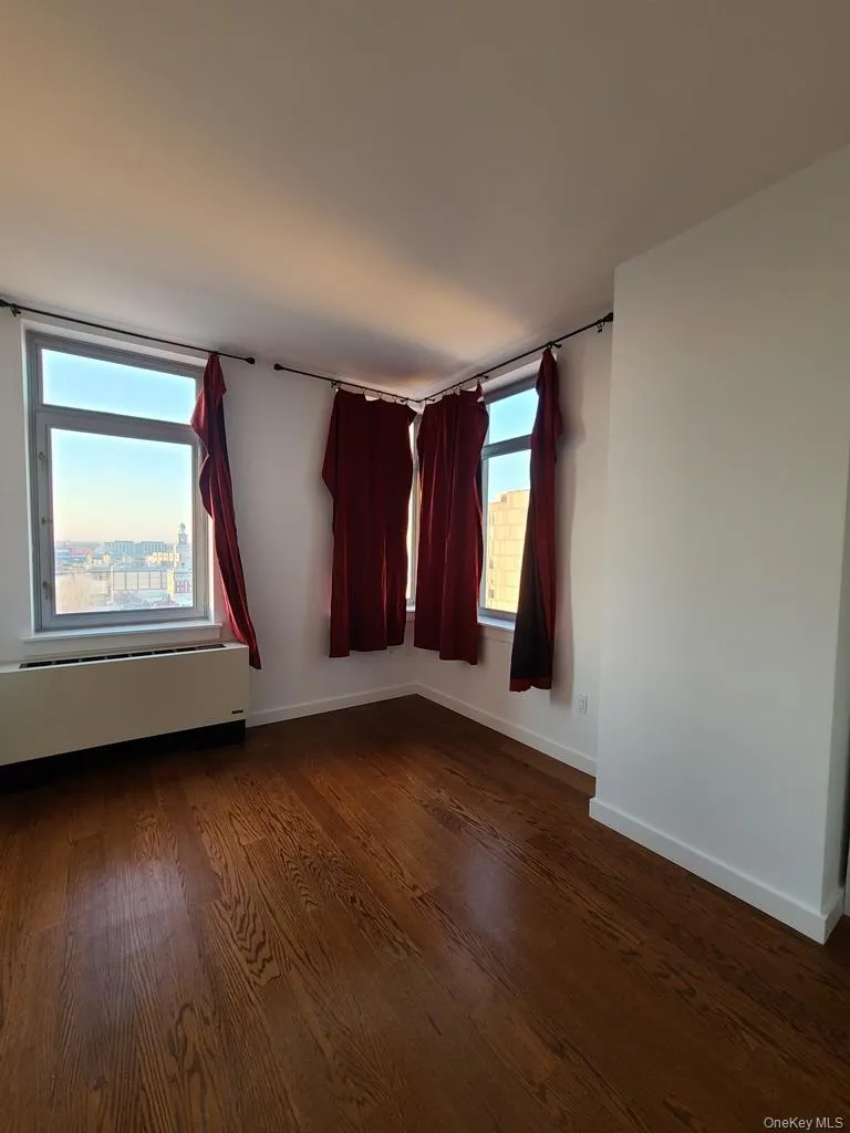 40-28 College Point Boulevard #907 Flushing, NY 11354