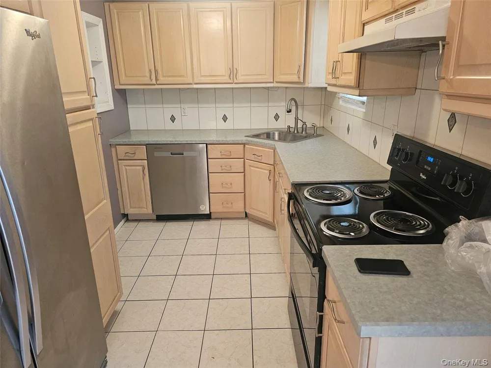 22 Chase Commons Yaphank, NY 11980