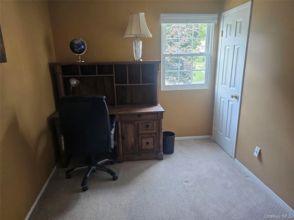 22 Chase Commons Yaphank, NY 11980