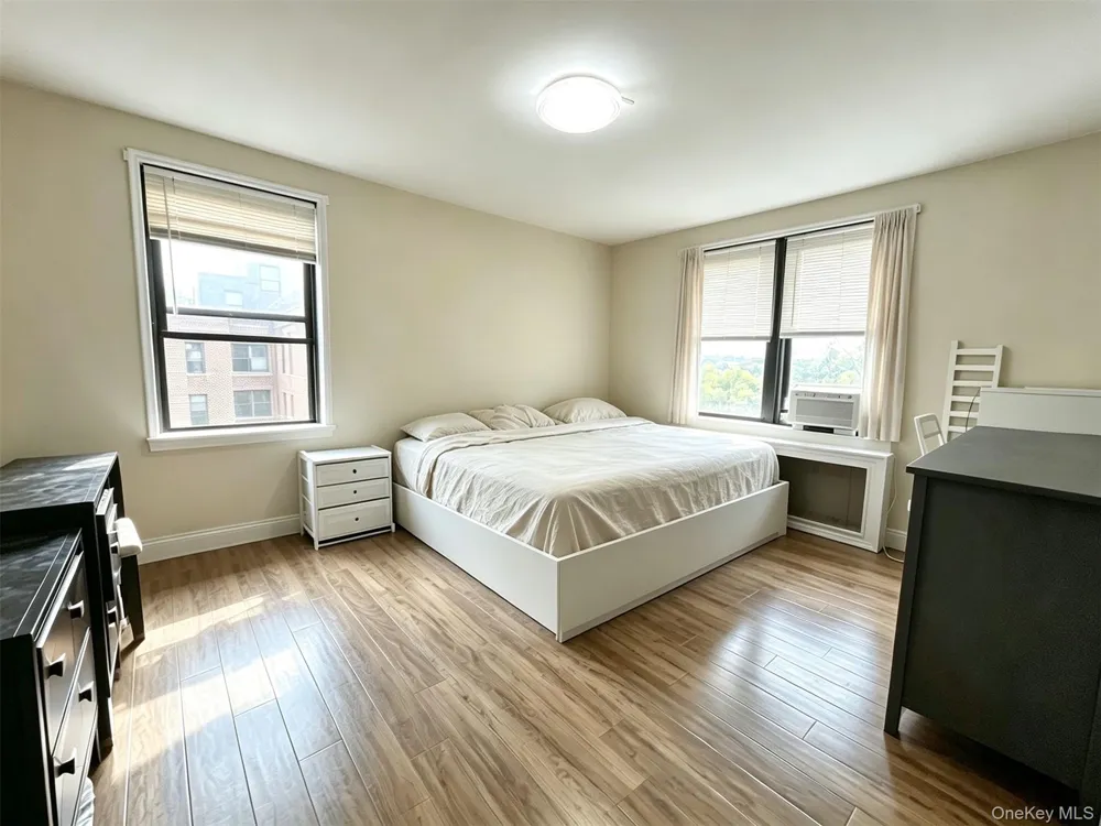 15020 71st Avenue #6J Kew Garden Hills, NY 11367