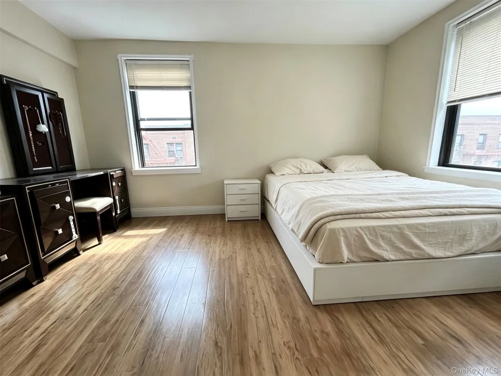 15020 71st Avenue #6J Kew Garden Hills, NY 11367
