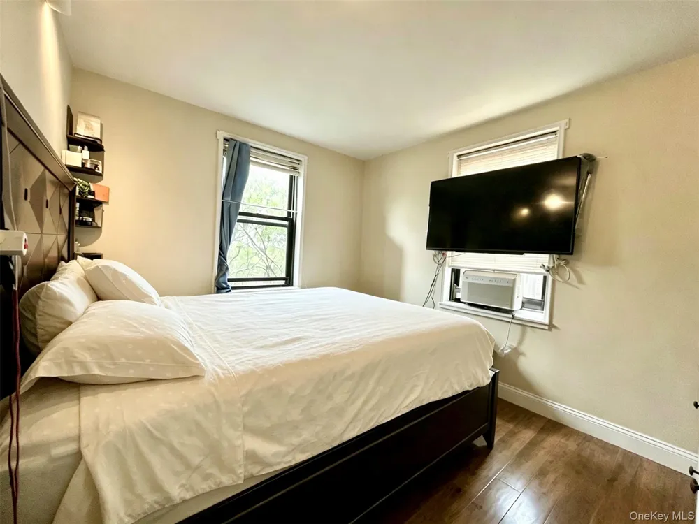 15020 71st Avenue #6J Kew Garden Hills, NY 11367