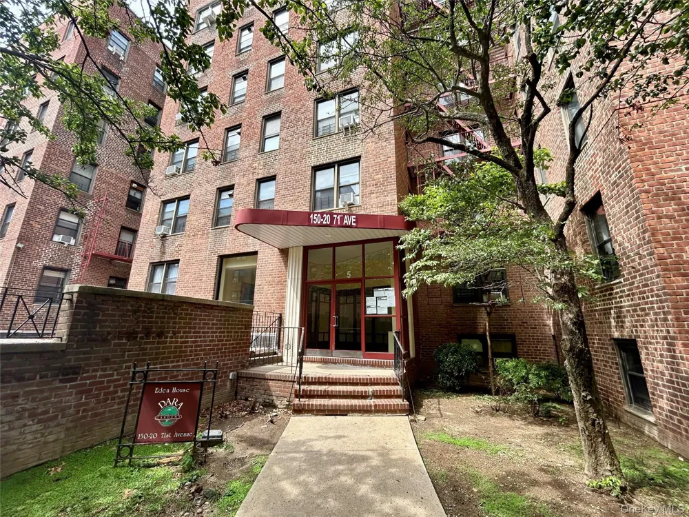 15020 71st Avenue #6J Kew Garden Hills, NY 11367
