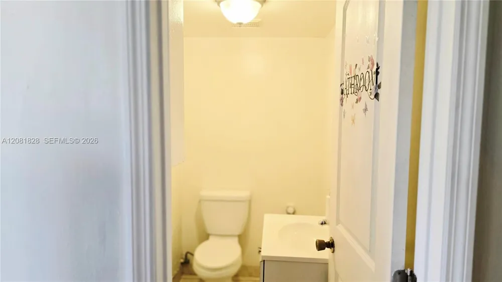113 NE 12th Ave #113 Homestead, FL 33030