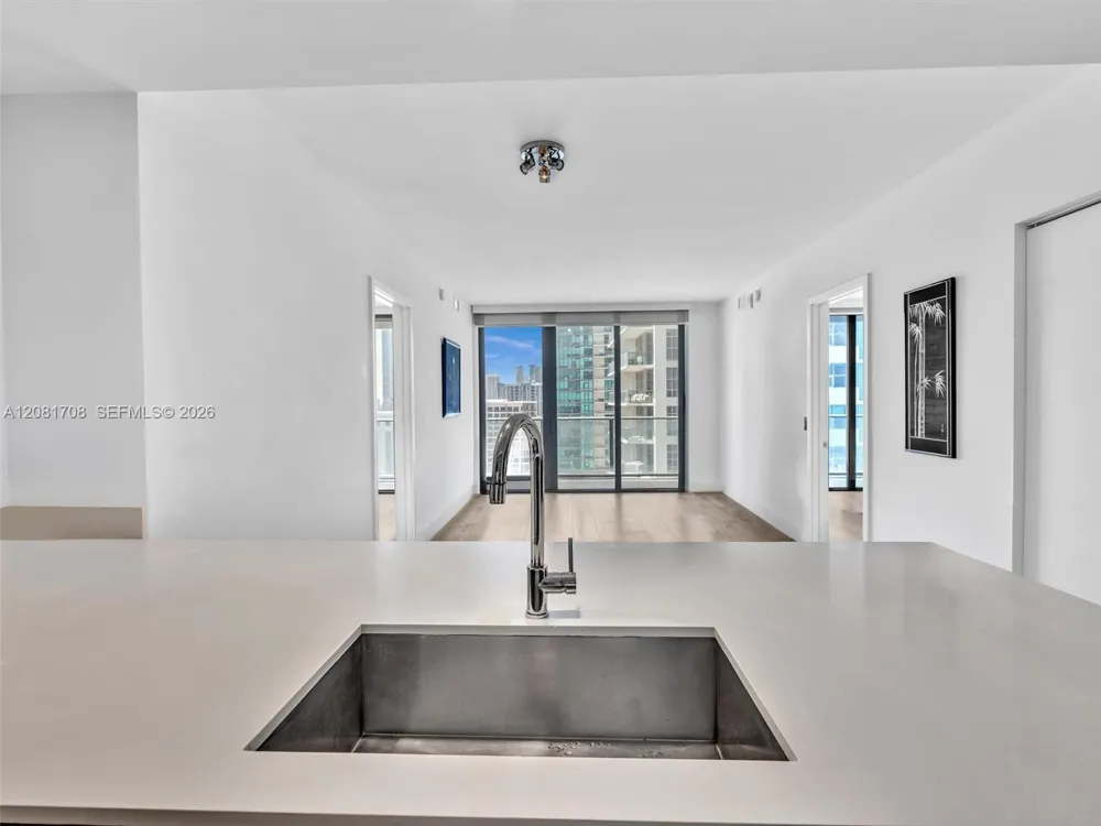 121 NE 34th St #1602 Miami, FL 33137