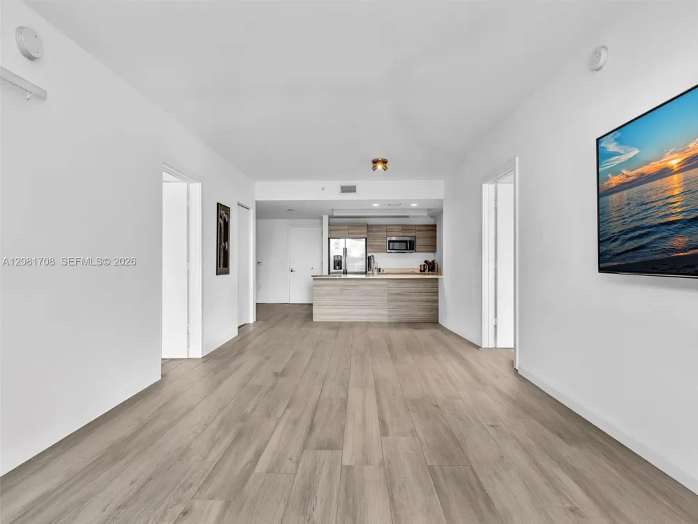 121 NE 34th St #1602 Miami, FL 33137