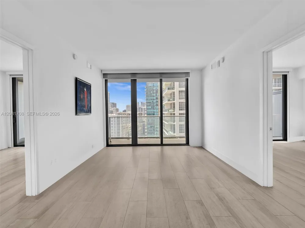 121 NE 34th St #1602 Miami, FL 33137