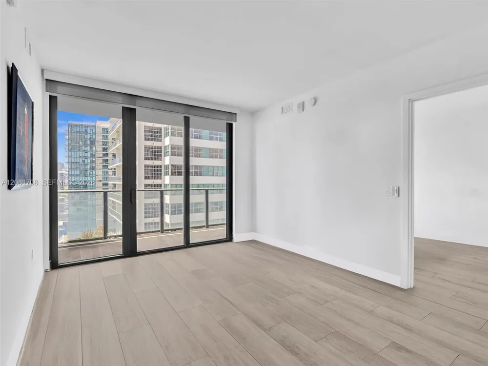 121 NE 34th St #1602 Miami, FL 33137