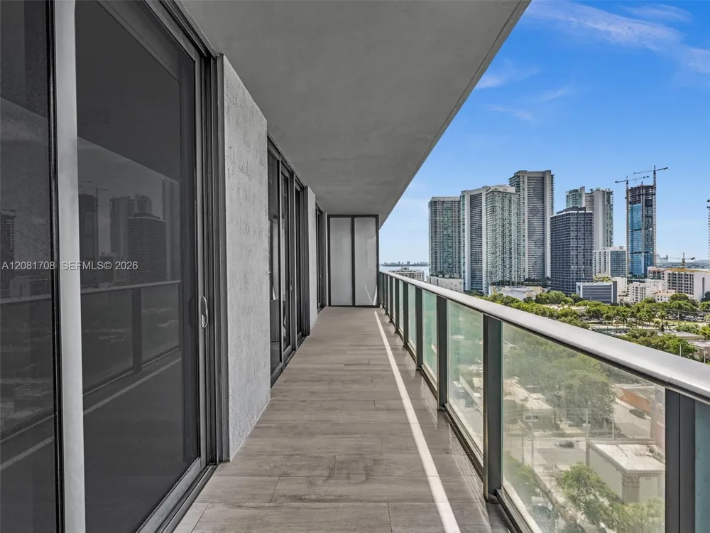 121 NE 34th St #1602 Miami, FL 33137