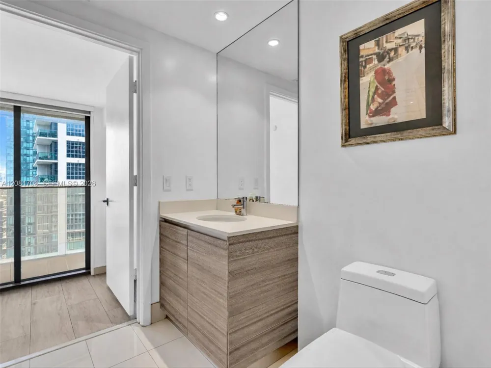121 NE 34th St #1602 Miami, FL 33137