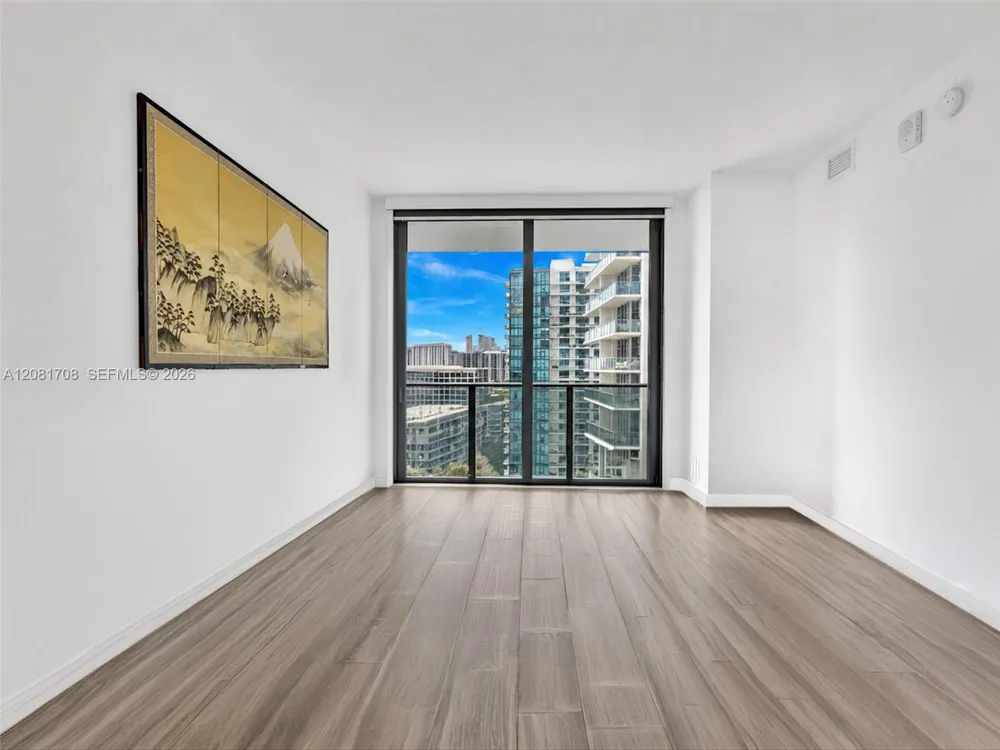 121 NE 34th St #1602 Miami, FL 33137