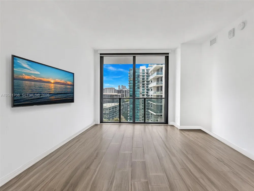 121 NE 34th St #1602 Miami, FL 33137