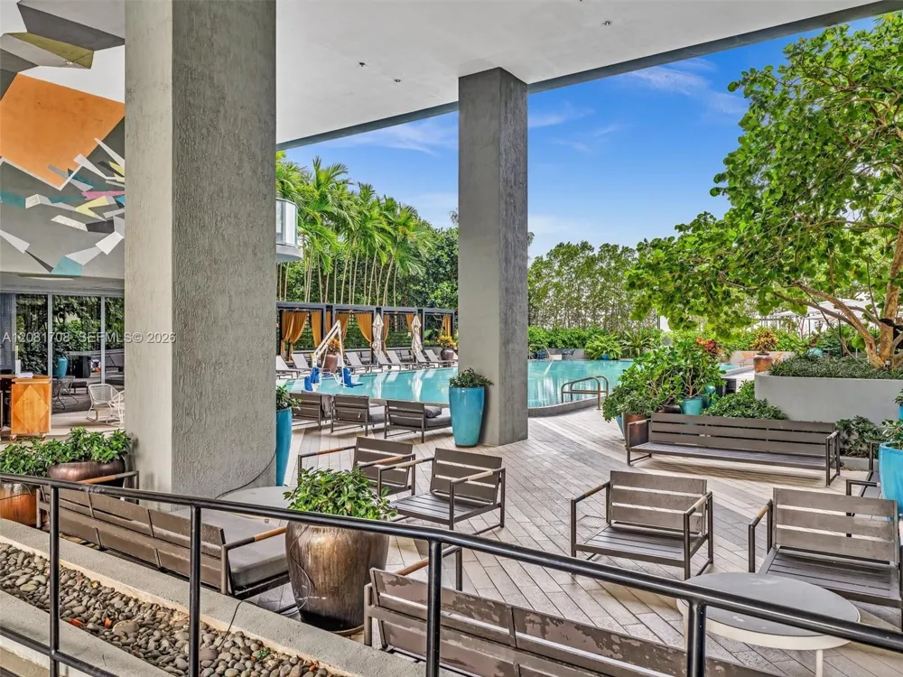 121 NE 34th St #1602 Miami, FL 33137