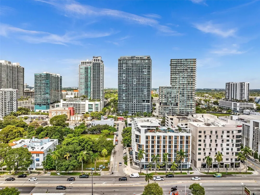 121 NE 34th St #1602 Miami, FL 33137
