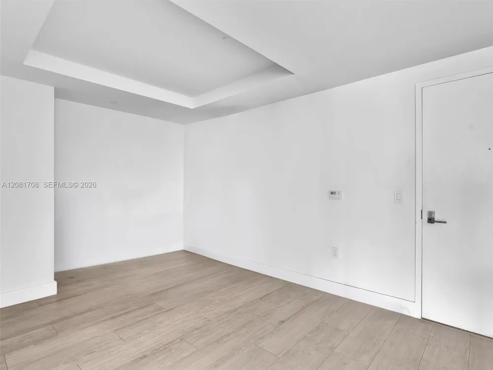 121 NE 34th St #1602 Miami, FL 33137