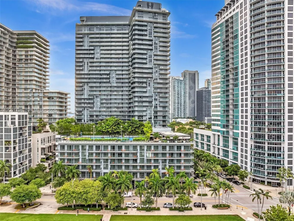 121 NE 34th St #1602 Miami, FL 33137
