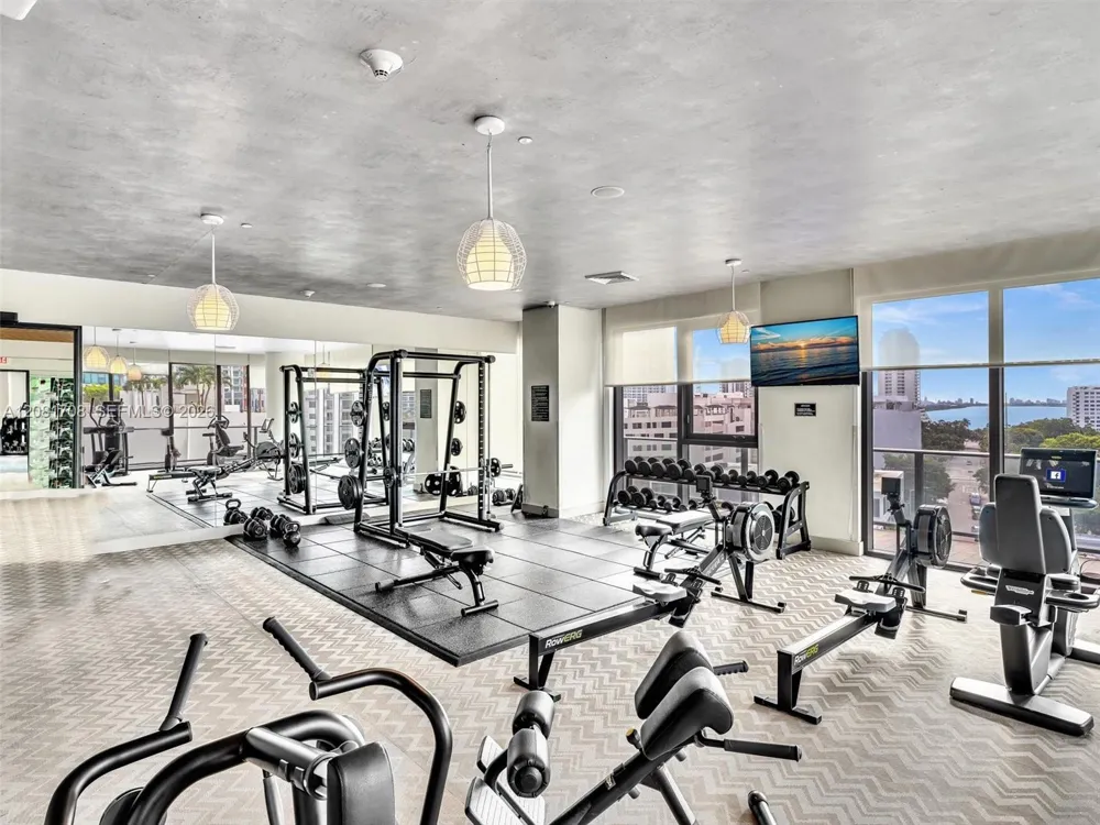 121 NE 34th St #1602 Miami, FL 33137