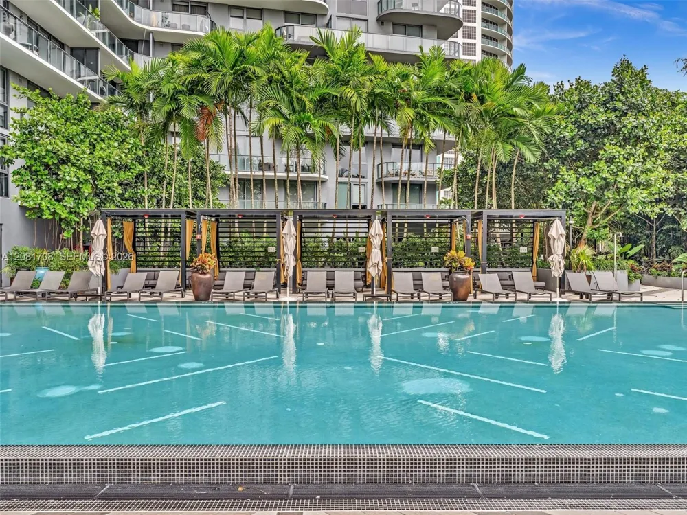 121 NE 34th St #1602 Miami, FL 33137