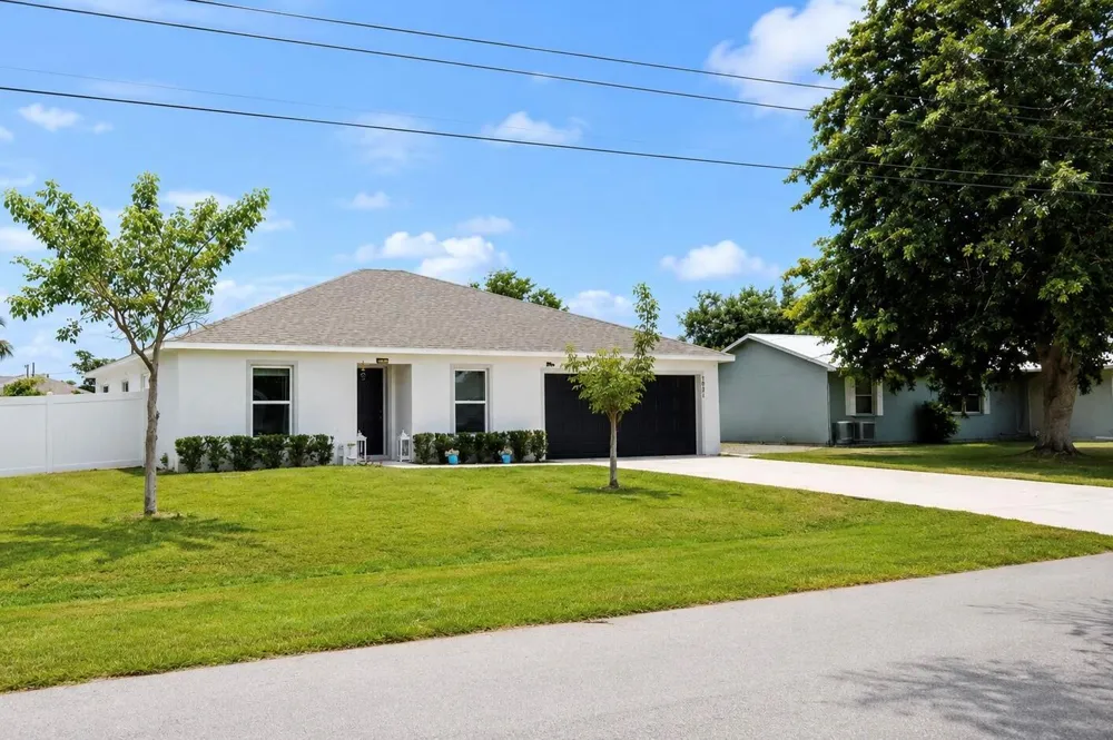1921 SE JOYNER CIRCLE Port St. Lucie, FL 34952