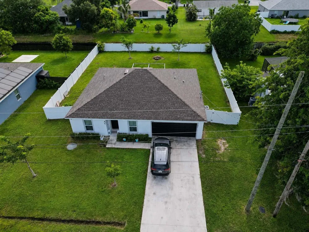 1921 SE JOYNER CIRCLE Port St. Lucie, FL 34952