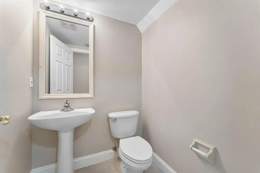 2896 Hidden Hills Road #1002 West Palm Beach, FL 33411